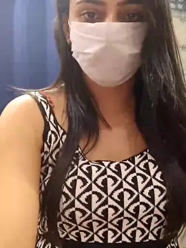 Snapshot of Mylovesana chatting on 28, 10, 2025 Mylovesana online show from 28, 10, 2025