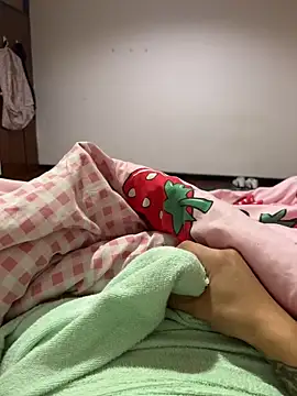 Snapshot of CM100412 chatting on 18, 3, 2025 CM100412 online show from 18, 3, 2025