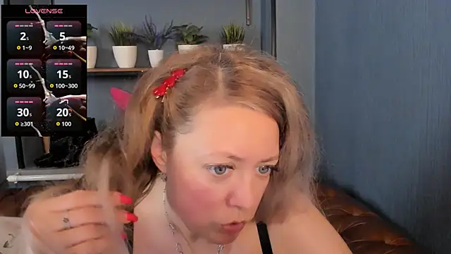 Snapshot of JesiaFoxi chatting on 3, 7, 2026 JesiaFoxi online show from 3, 7, 2026