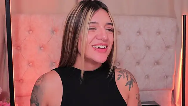 ashleyvalirya online show from 31, 1, 2025