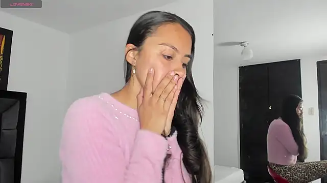 Snapshot of tatiana_valencia chatting on 31, 1, 2025 tatiana valencia online show from 31, 1, 2025