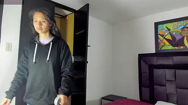 Snapshot of tatiana_valencia chatting on 7, 2, 2025 tatiana valencia online show from 7, 2, 2025