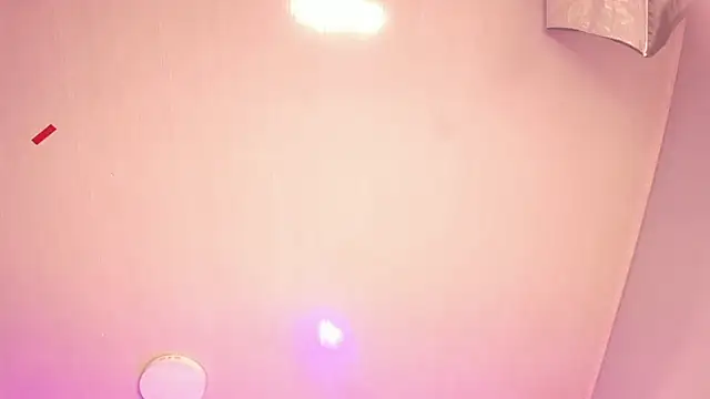 Snapshot of Giovanna_oliveira chatting on 28, 2, 2025 Giovanna oliveira online show from 28, 2, 2025