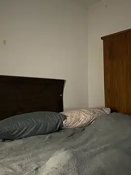 Snapshot of moody1996- chatting on 8, 3, 2025 moody1996- online show from 8, 3, 2025