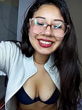 Snapshot of MishuColfer chatting on 18, 12, 2025 MishuColfer online show from 18, 12, 2025