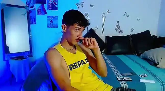 cristofer 988 online show from 12, 3, 2025