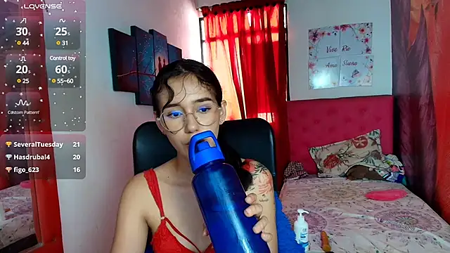 miley blue  online show from 7, 2, 2025