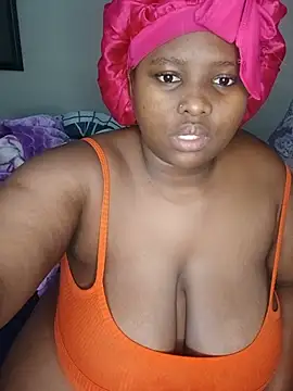 queenxdede online show from 15, 5, 2026