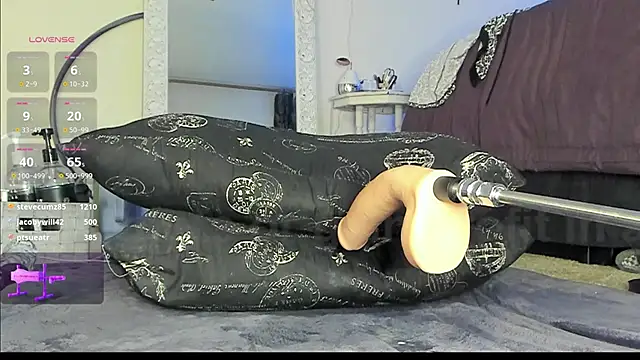 Peaches N Kreme online show from 22, 1, 2025