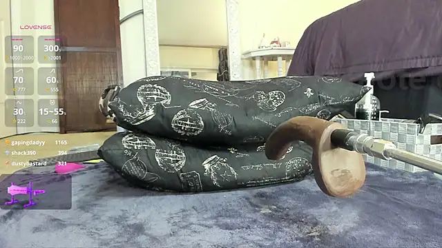 Peaches N Kreme online show from 7, 2, 2025