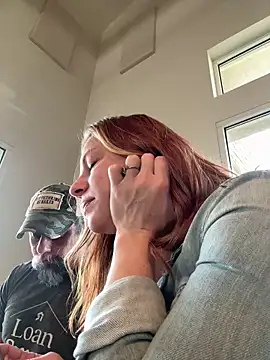 Peaches N Kreme online show from 16, 3, 2025