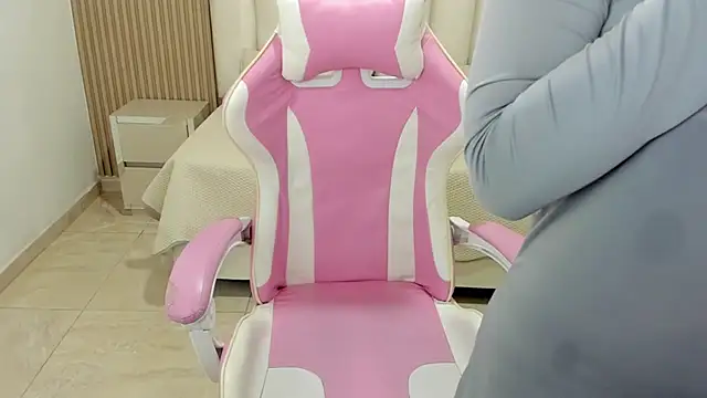 Hanaa latif online show from 31, 1, 2025