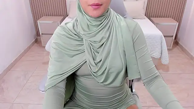 Hanaa latif online show from 3, 3, 2025