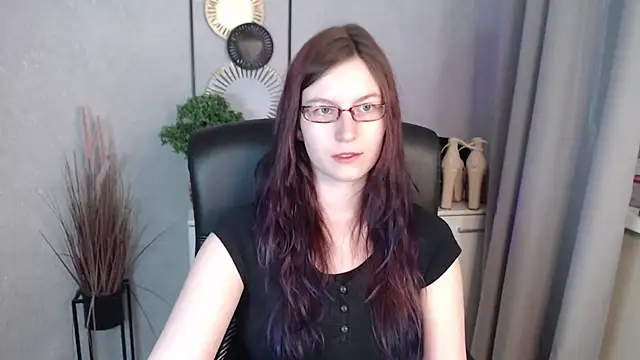 emmaxDelight online show from 9, 3, 2026