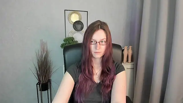 emmaxDelight online show from 30, 3, 2026