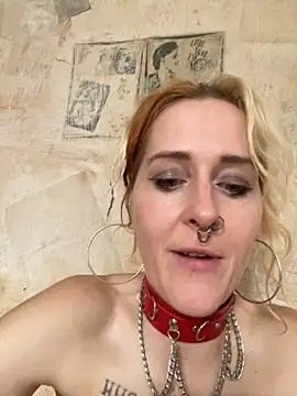 Snapshot of JoleneFuego chatting on 10, 9, 2025 JoleneFuego online show from 10, 9, 2025