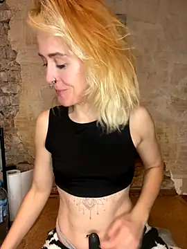 Snapshot of JoleneFuego chatting on 5, 11, 2025 JoleneFuego online show from 5, 11, 2025