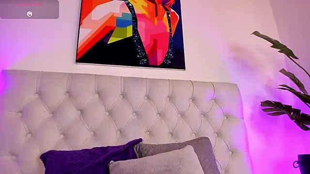 Mia ross16 online show from 1, 2, 2025