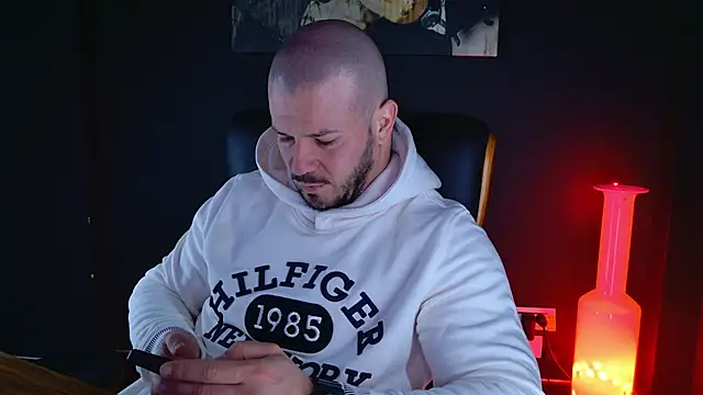 AngeloEric online show from 7, 1, 2025