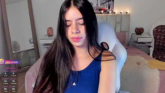 Snapshot of zoe_turnner_18 chatting on 18, 9, 2025 zoe turnner 18 online show from 18, 9, 2025