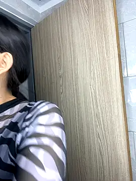 Snapshot of lilithTeen1_ chatting on 5, 11, 2025 lilithTeen1 online show from 5, 11, 2025