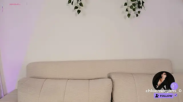 Snapshot of Chloe_Morgans chatting on 19, 11, 2025 Chloe Morgans online show from 19, 11, 2025