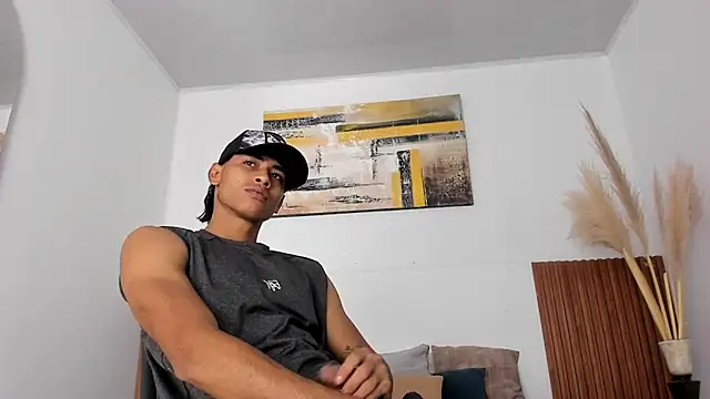 Snapshot of zander_2120 chatting on 28, 10, 2025 zander 2120 online show from 28, 10, 2025