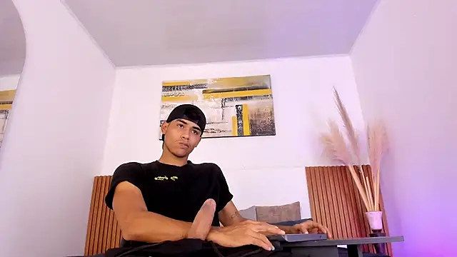 Snapshot of zander_2120 chatting on 12, 11, 2025 zander 2120 online show from 12, 11, 2025