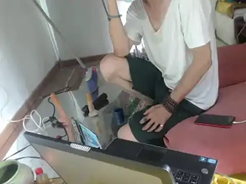 Snapshot of laye19 chatting on 1, 2, 2025 laye19 online show from 1, 2, 2025