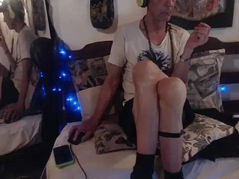 Snapshot of laye19 chatting on 9, 10, 2025 laye19 online show from 9, 10, 2025