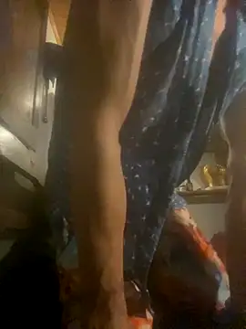 Snapshot of laye19 chatting on 22, 10, 2025 laye19 online show from 22, 10, 2025