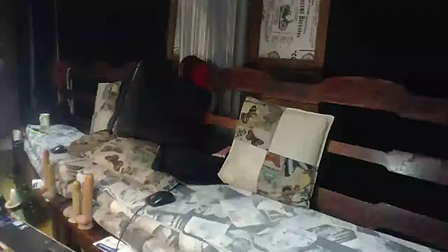 Snapshot of laye19 chatting on 16, 11, 2025 laye19 online show from 16, 11, 2025