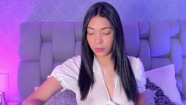 KarolRojas  online show from 13, 9, 2025