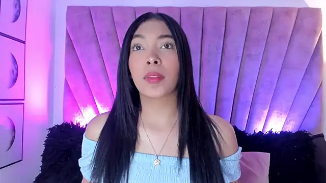 KarolRojas  online show from 9, 10, 2025