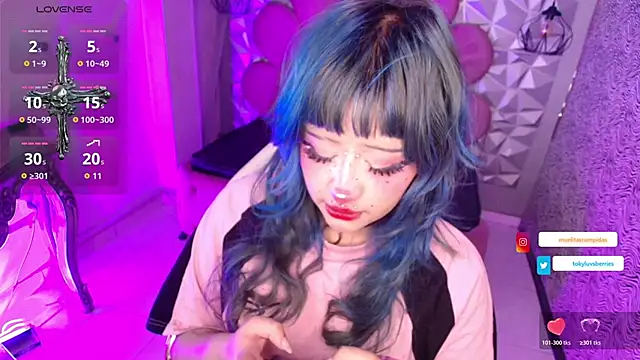 toky doll online show from 24, 11, 2025