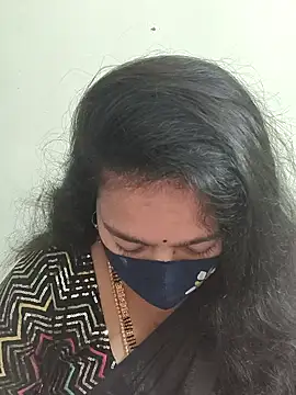 neelu-hoty online show from 5, 12, 2025