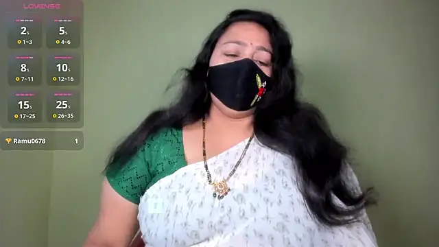 Snapshot of neelu-hoty chatting on 5, 6, 2026 neelu-hoty online show from 5, 6, 2026