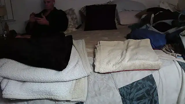 Snapshot of Hand69someguy chatting on 10, 11, 2025 Hand69someguy online show from 10, 11, 2025