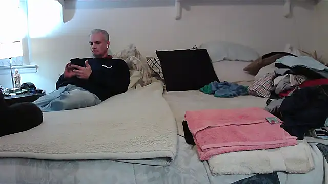 Snapshot of Hand69someguy chatting on 24, 11, 2025 Hand69someguy online show from 24, 11, 2025