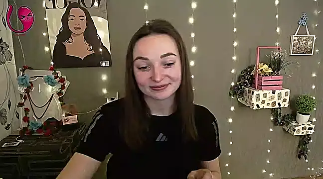  Barbie Kiss  online show from 3, 3, 2025