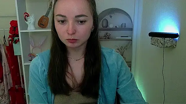  Barbie Kiss  online show from 27, 5, 2026