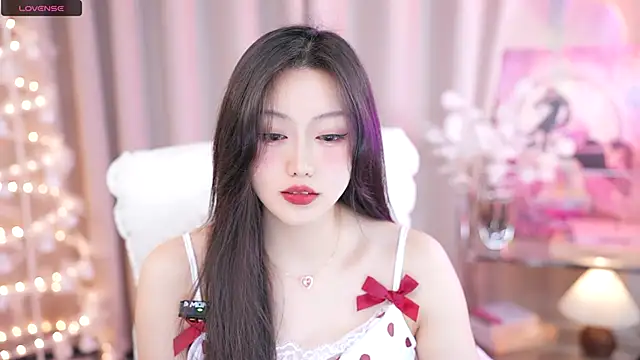 Snapshot of YINGTao-168 chatting on 8, 2, 2025 YINGTao-168 online show from 8, 2, 2025