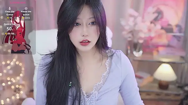 Snapshot of YINGTao-168 chatting on 17, 10, 2025 YINGTao-168 online show from 17, 10, 2025