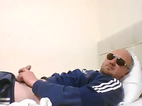 Snapshot of paul_daniel chatting on 21, 3, 2026 paul daniel online show from 21, 3, 2026