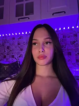 EricaWalls online show from 3, 2, 2025