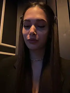 EricaWalls online show from 22, 2, 2025