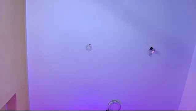 Snapshot of vanelope11 chatting on 14, 12, 2025 vanelope11 online show from 14, 12, 2025