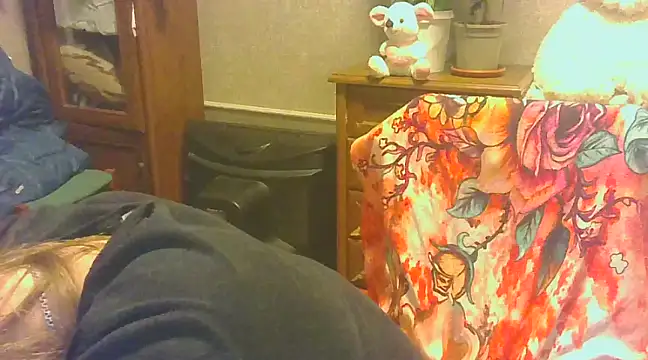 Manulyonok51 online show from 24, 2, 2025