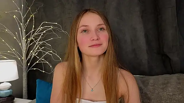 MonaEldon online show from 4, 12, 2024