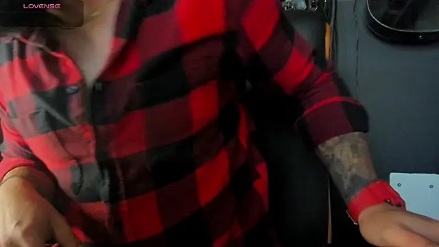 axxelrich  online show from 19, 9, 2025